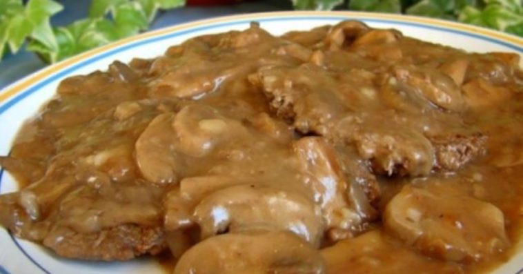 Featured image of post Steps to Make Swiss Steak Crock Pot Recipe