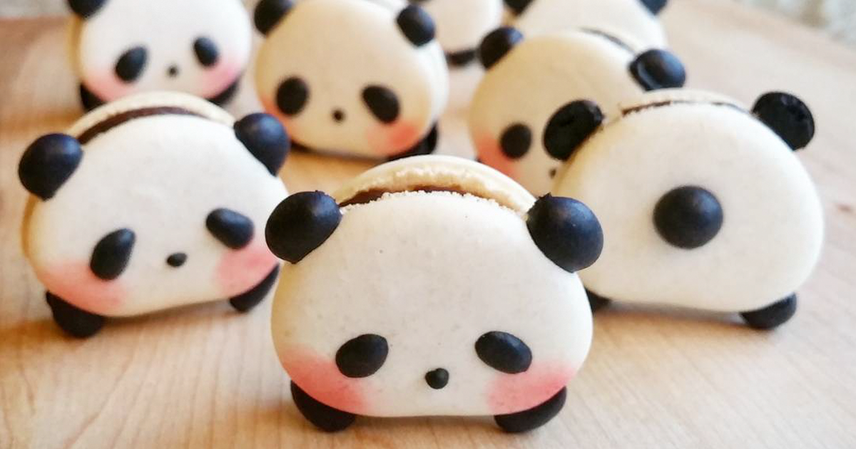 Panda Macarons