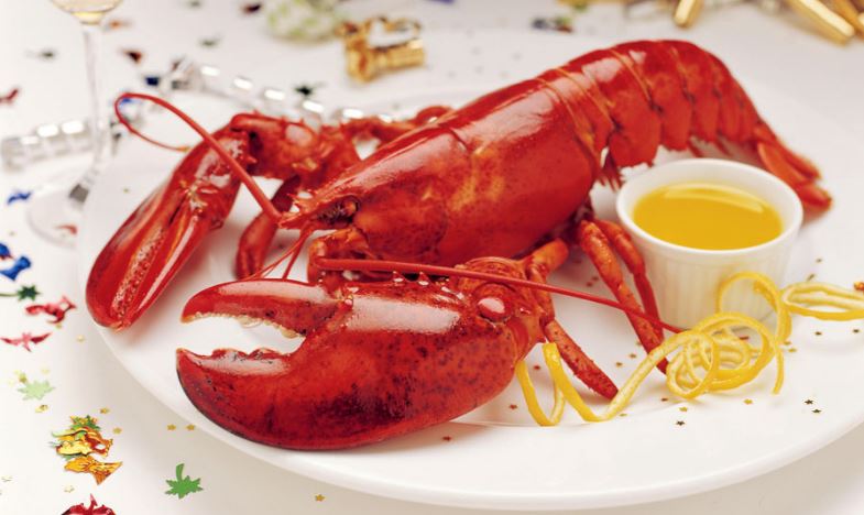 Boiled Lobster Sets Your Valentine’s Day Table